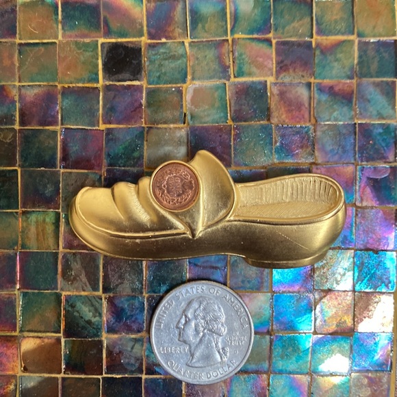 Penny Loafer Pin - Picture 5 of 6